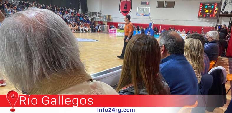 El gimnasio Rocha fue sede del debut del Hispano