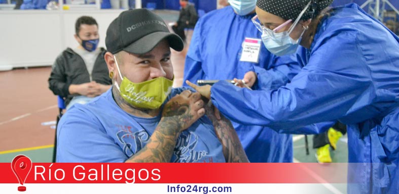 Trabajadores municipales esenciales comenzaron a ser vacunados