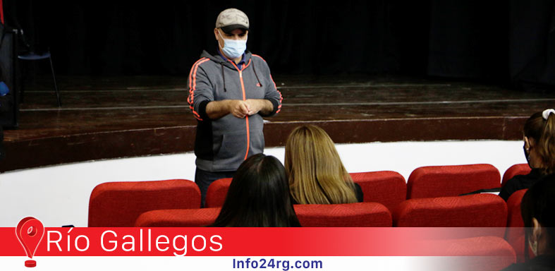 Inclusión: Trabajadoras y trabajadores se capacitan en lengua de señas