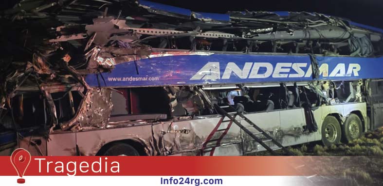 Choque entre colectivo de Andesmar y un camión 