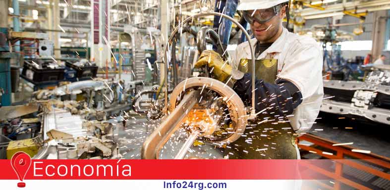 fábricas redujo producción y ventas