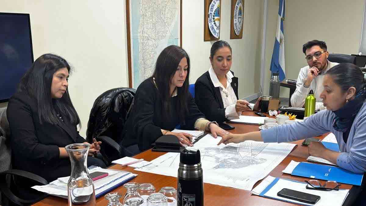 Municipio y Vialidad Nacional buscan soluciones para accesos y pluviales
