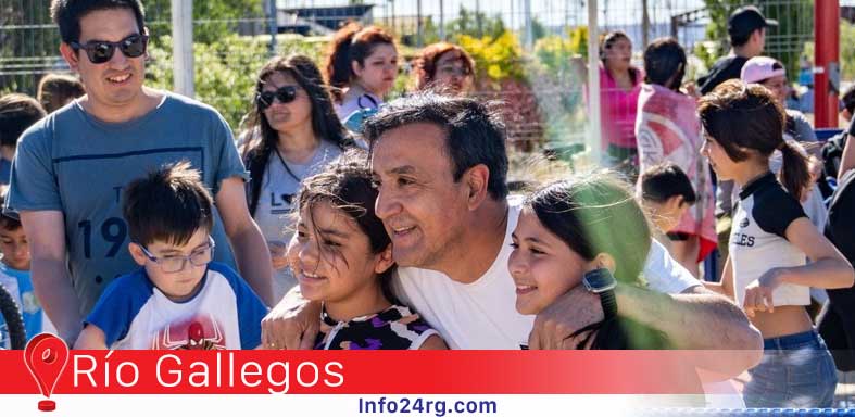 Grasso caminó la Peatonal Costera "sin custodios" 