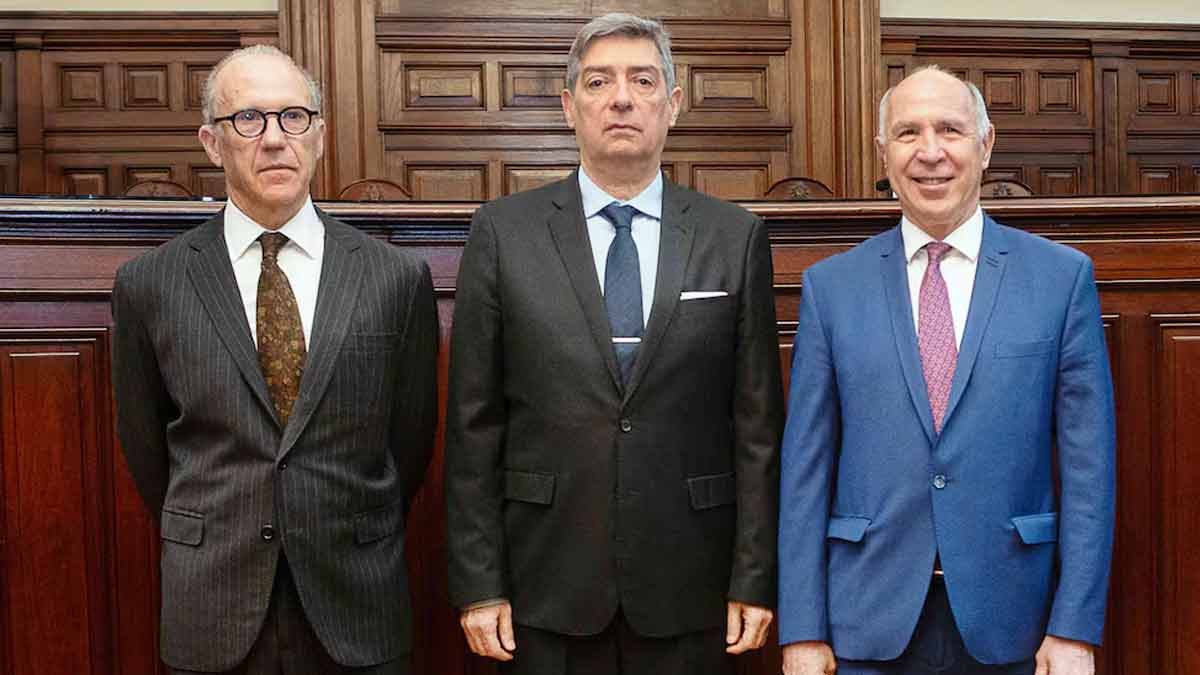 Extrajerizacion de tierras: el rechazo social lo frenó en el Senado la Corte lo habilitó