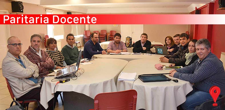 Presentan dos propuestas alternativas a los gremios docentes
