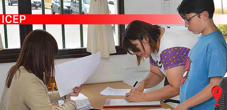 Entregan constancias de alumno regular a más de 400 estudiantes