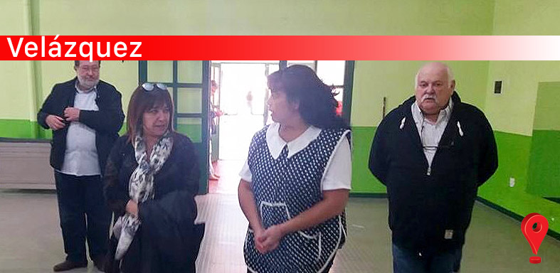Visitó instituciones educativas de Piedra Buena y Puerto Santa Cruz