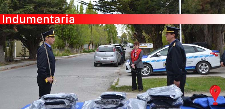 Entregaron uniformes al personal policial